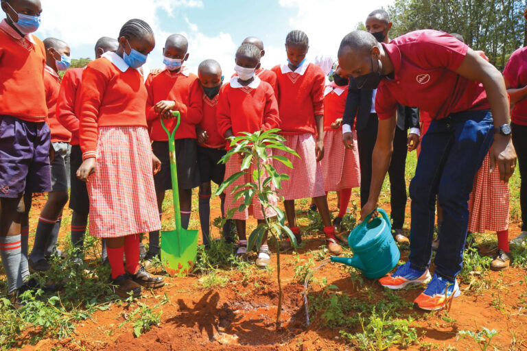 Top 25 Corporations and Organisations Leading in Social Responsibility ...